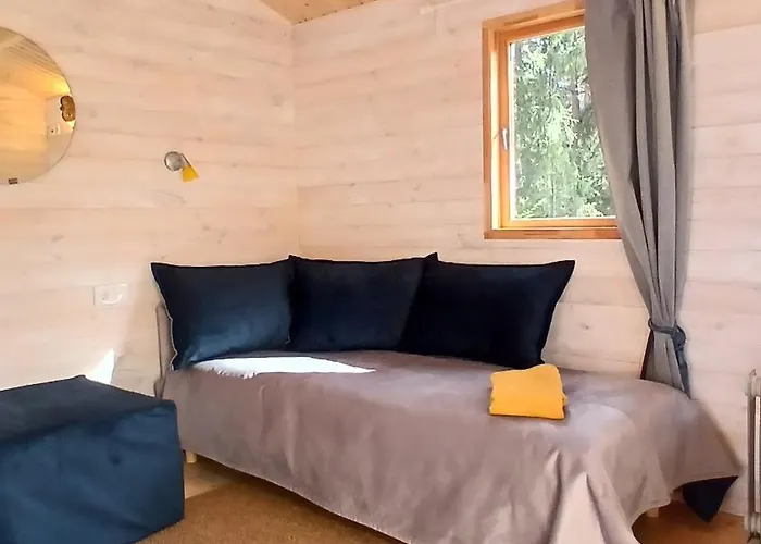 Lahemajutus 山林小屋 Kloogaranna